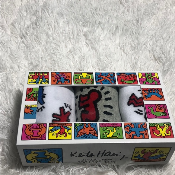 🎉HOST PICK🎉 KEITH HARING Designer 3-Pack Socks - Picture 6 of 7